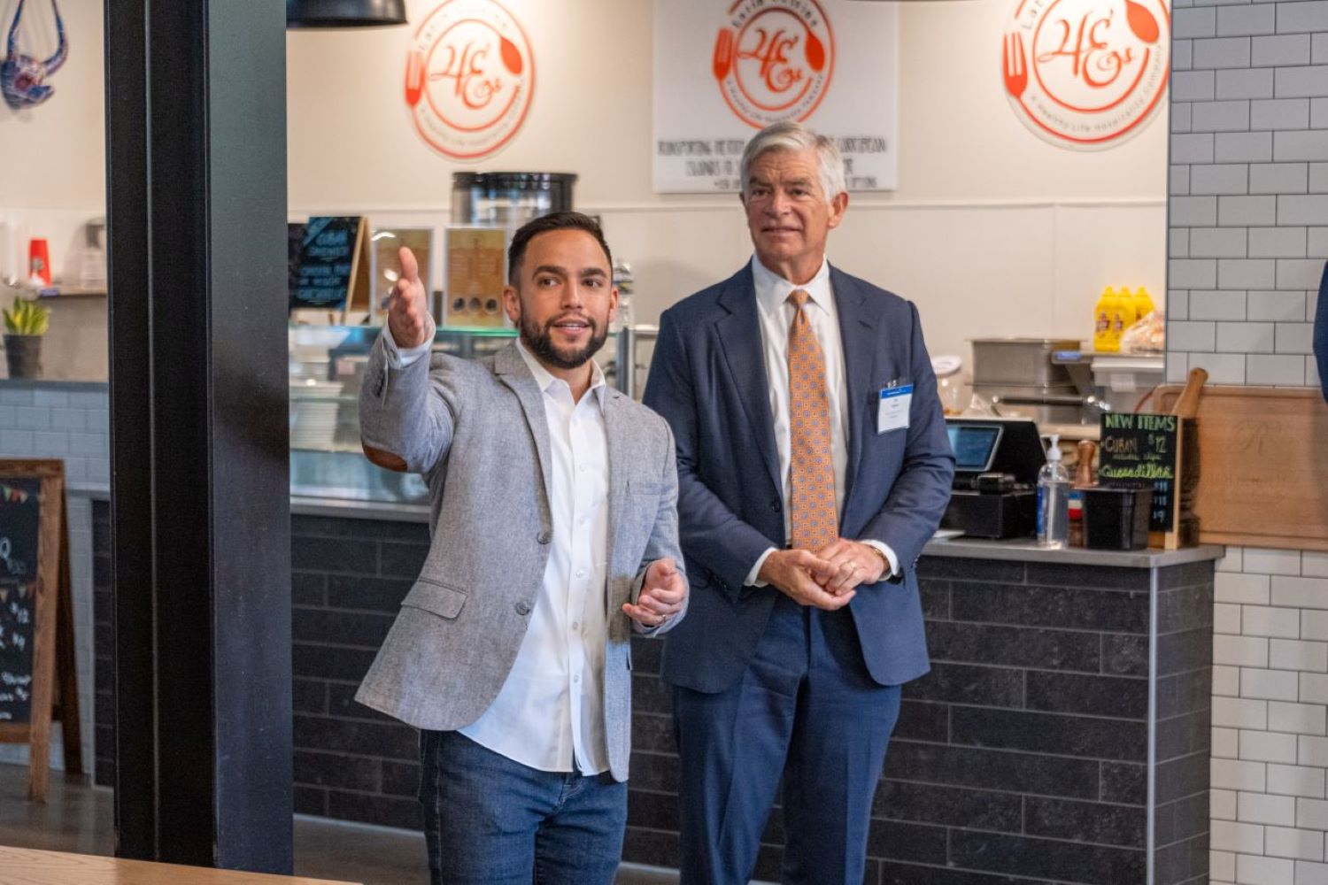 Federal Reserve Bank of Philadelphia president visits a restaurant