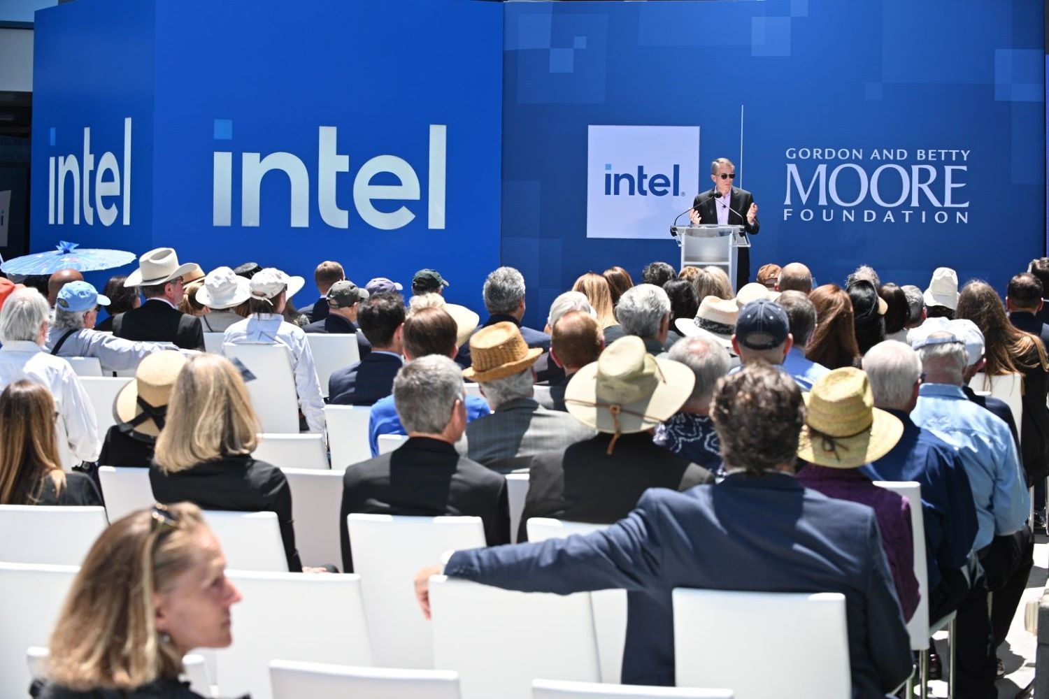 Intel recent CEO tributes to the former CEO
