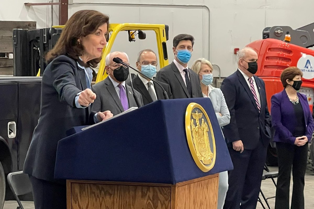 Port of Albany leadership team collaborate with NY officials