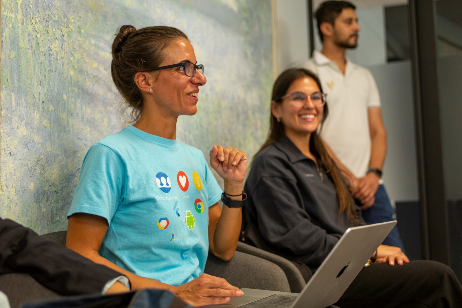 Google engineers collaborate on projects