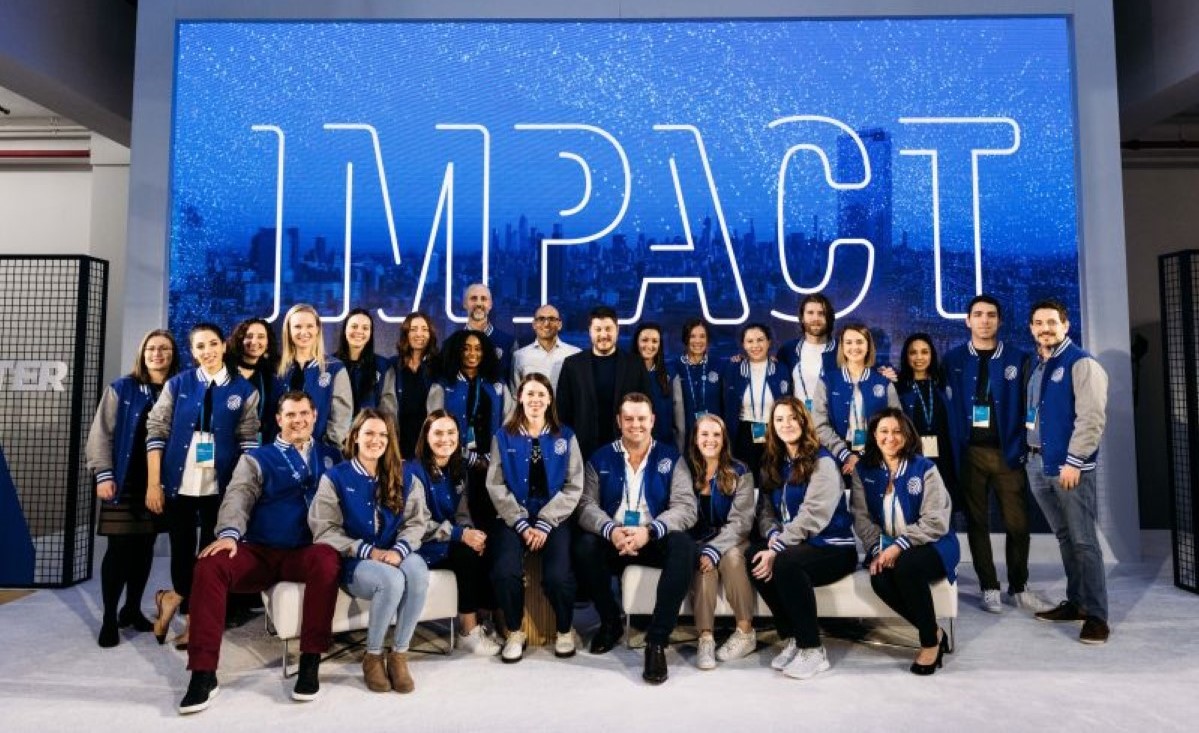 Forter team at a trade show