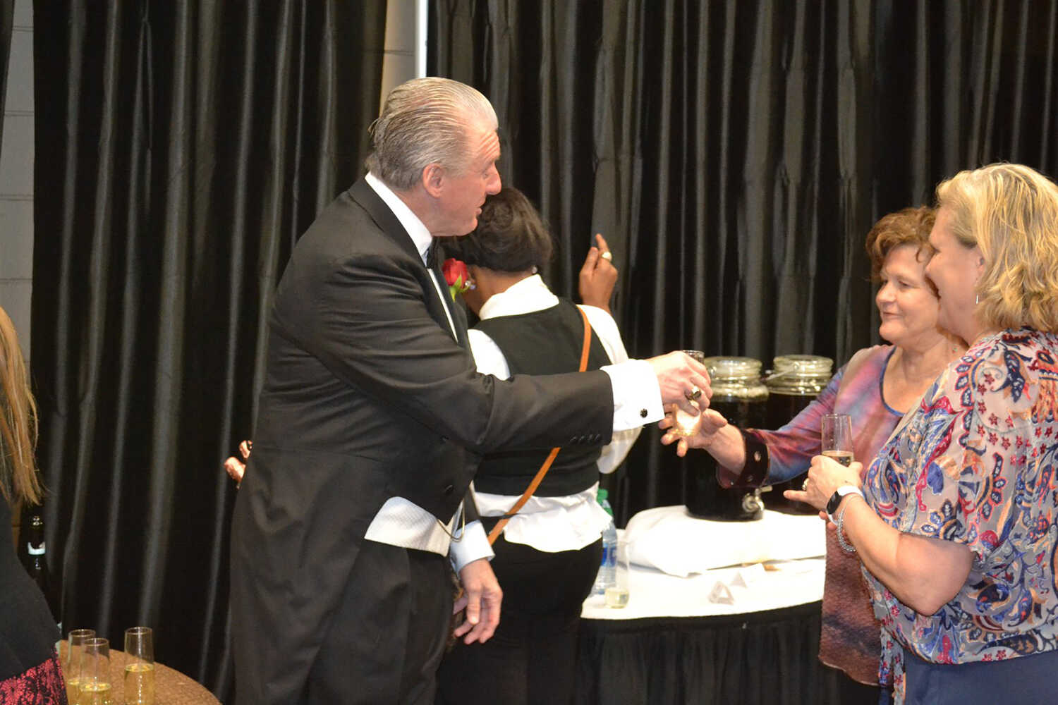 Why Angel Investors Eye Startups as Yummy Chocolate Cake