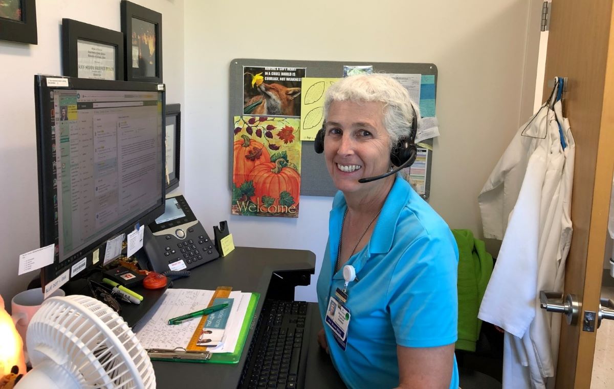 Kaiser Permanente professional staff communicate with patients