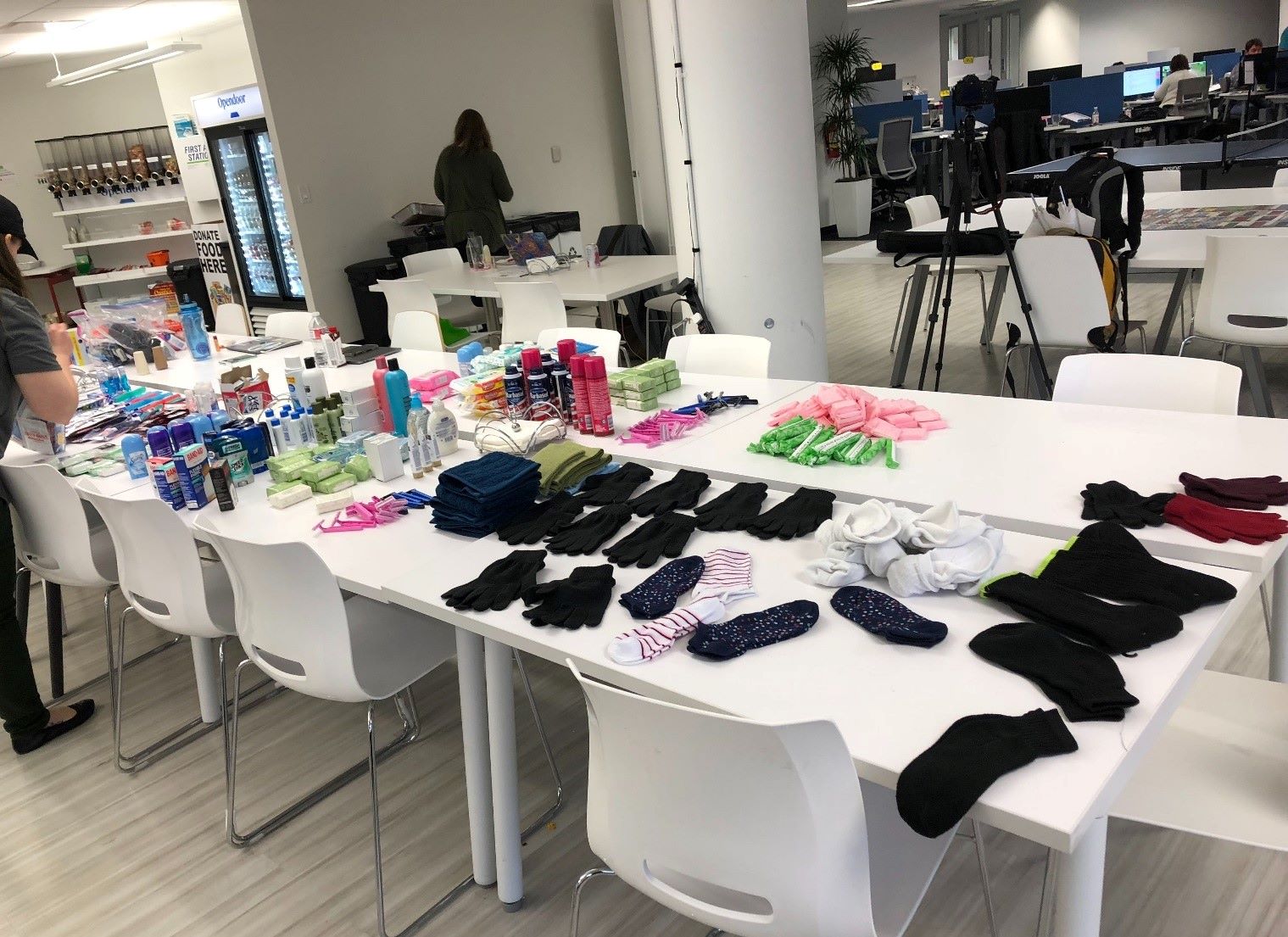 Opendoor staff prepare gift for charity