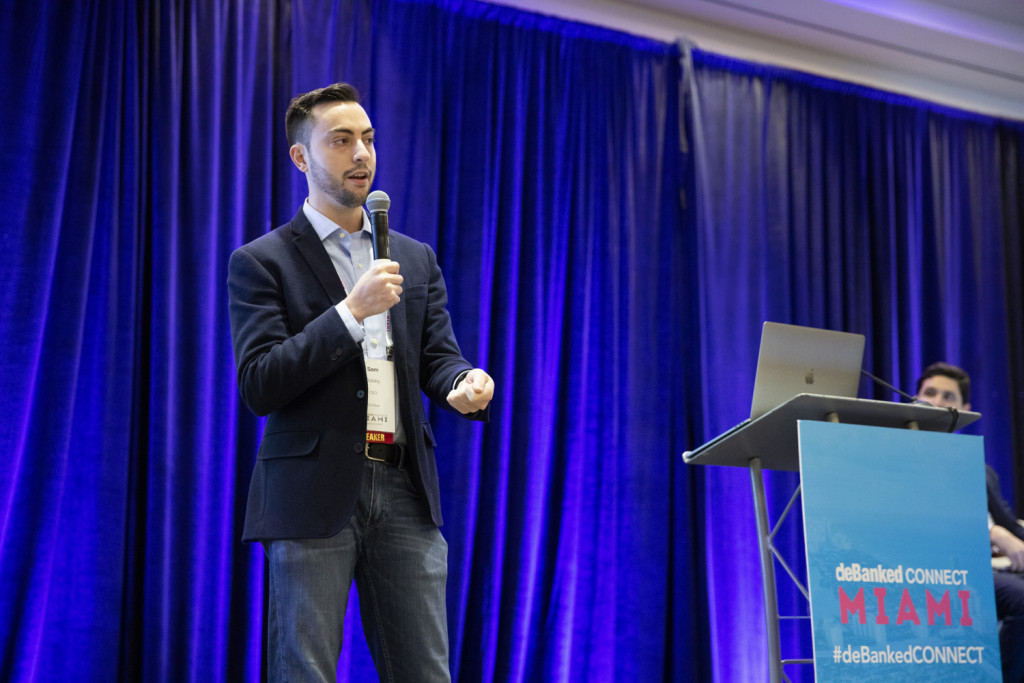 Ocrolus CEO speaks to audience at deBanked connect Miami