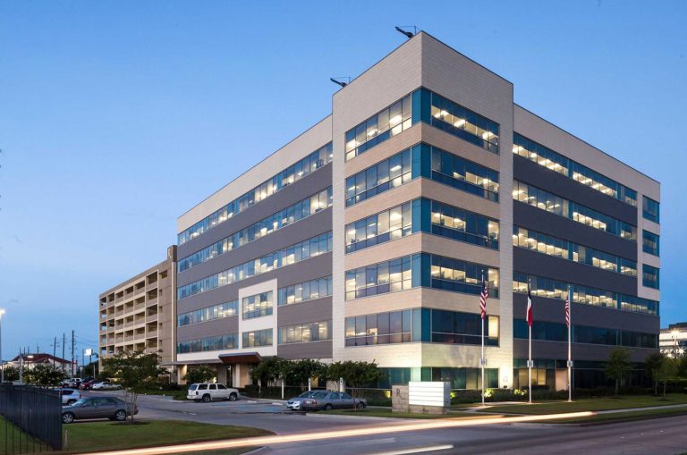 Establish Credibility In The Form Of Online Presence Vs. Physical Location-Featured Image