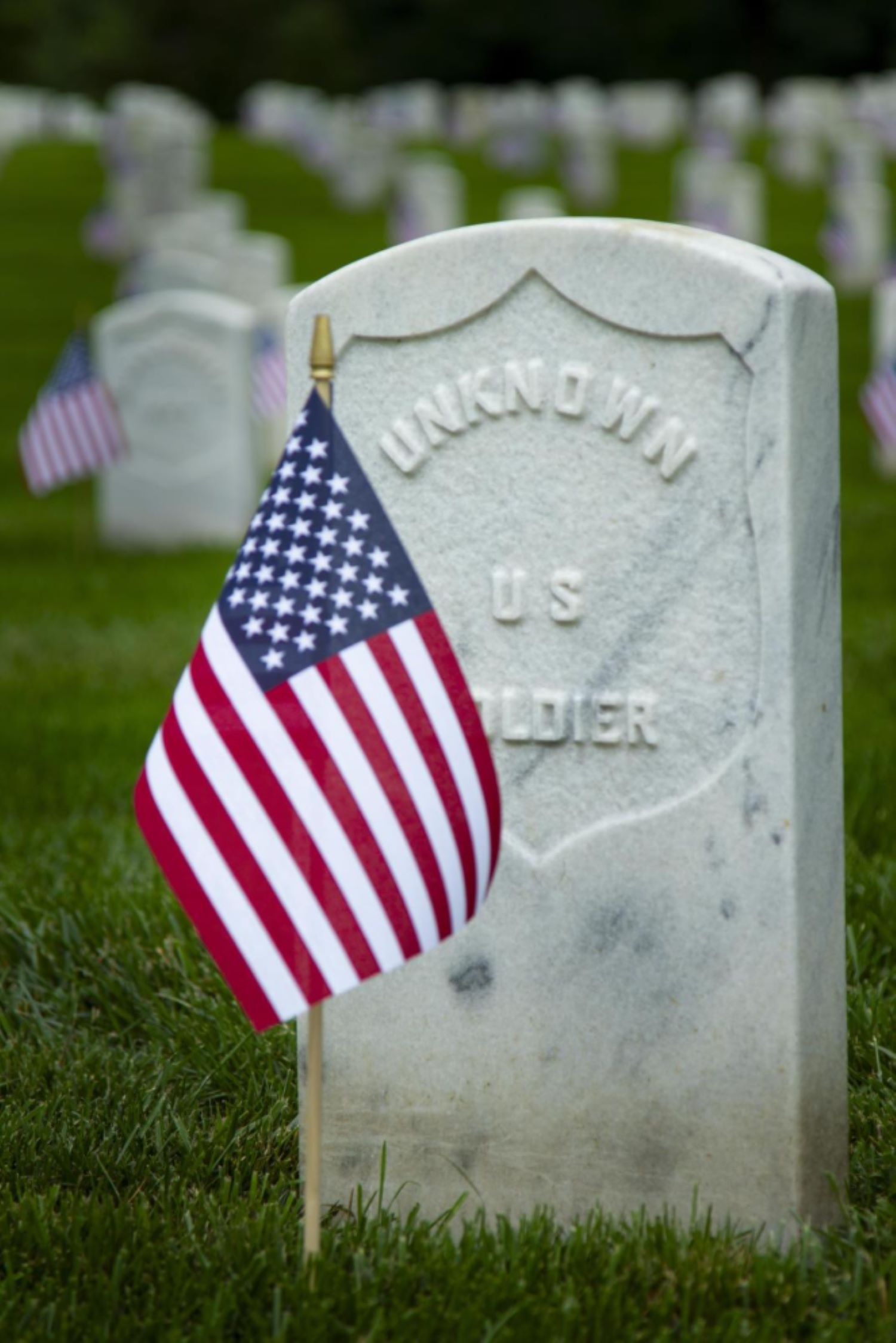 A flag at a gravestone